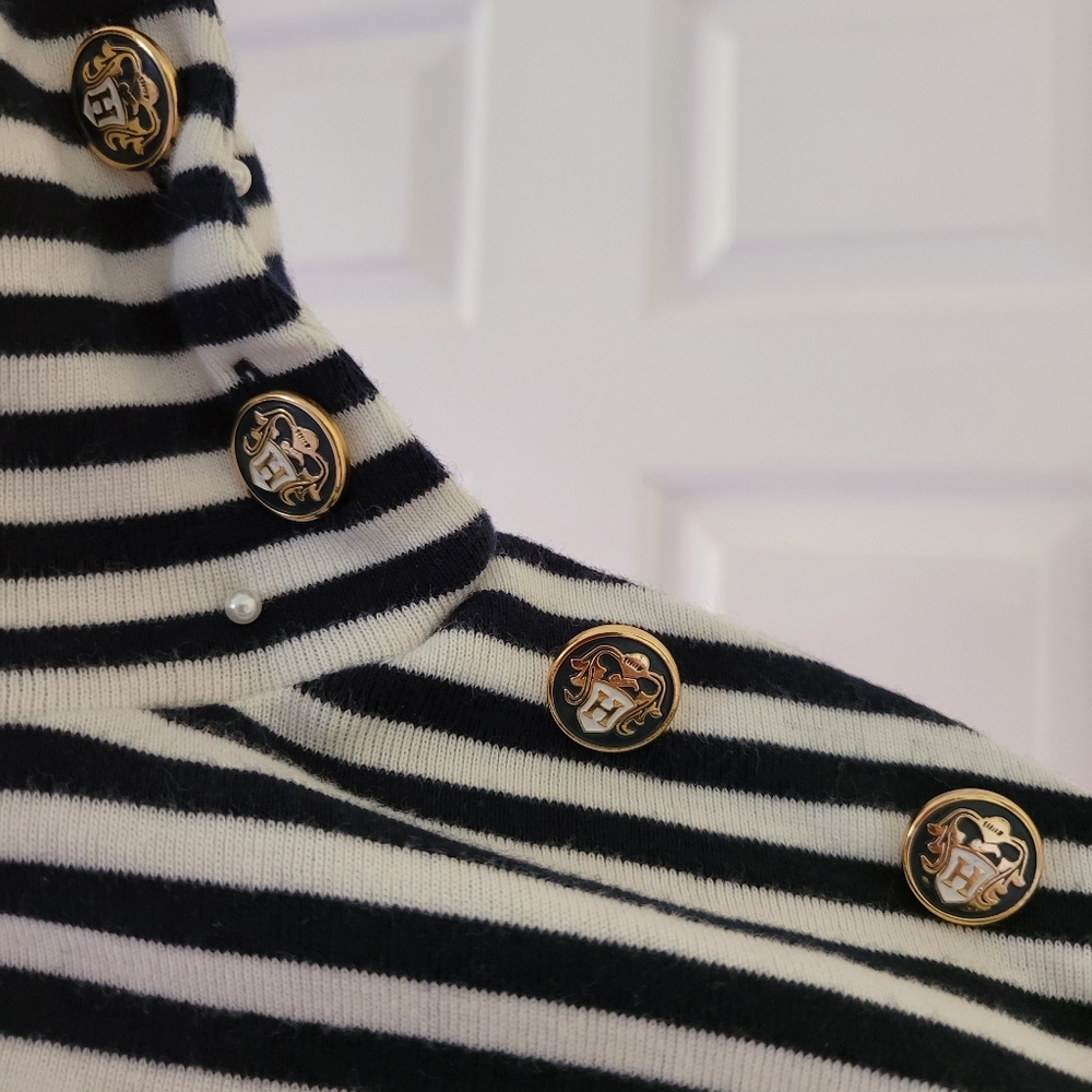 NWOT Tommy Hilfiger Knitted Long Sleev Top